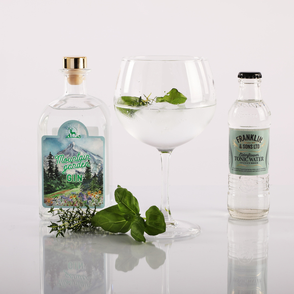 Mountain Garden Gin met Alpenkruiden